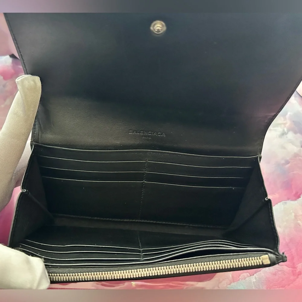 Balenciaga Silver Glitter Wallet/Clutch (NWOT; Silver/Gray) - Picture 5 of 12
